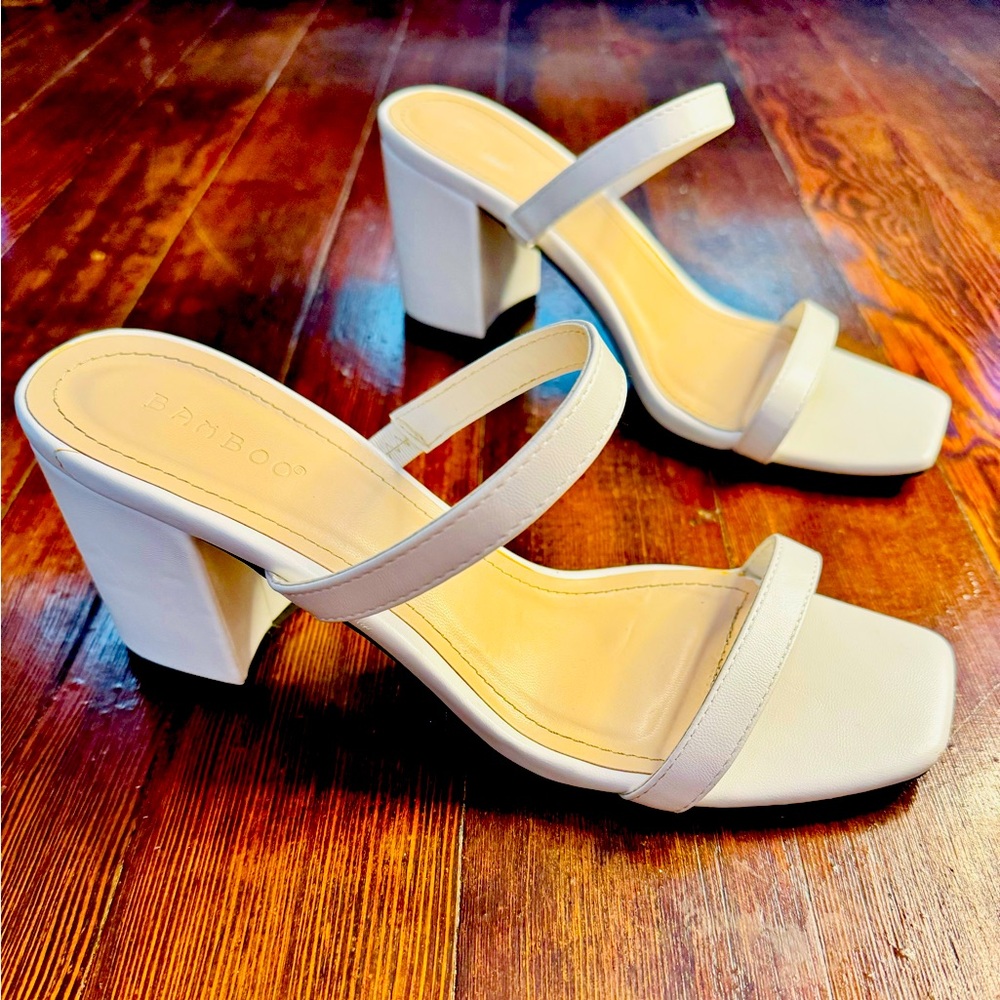 HIGH SANDLE